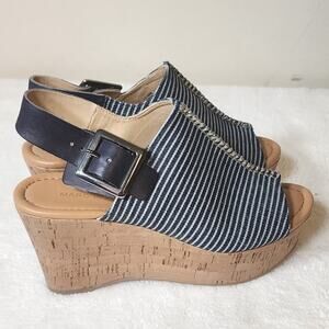 MARC FISHER Size 6 blue